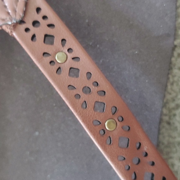 Women's cut-out flip-flops - Picture 4 of 4